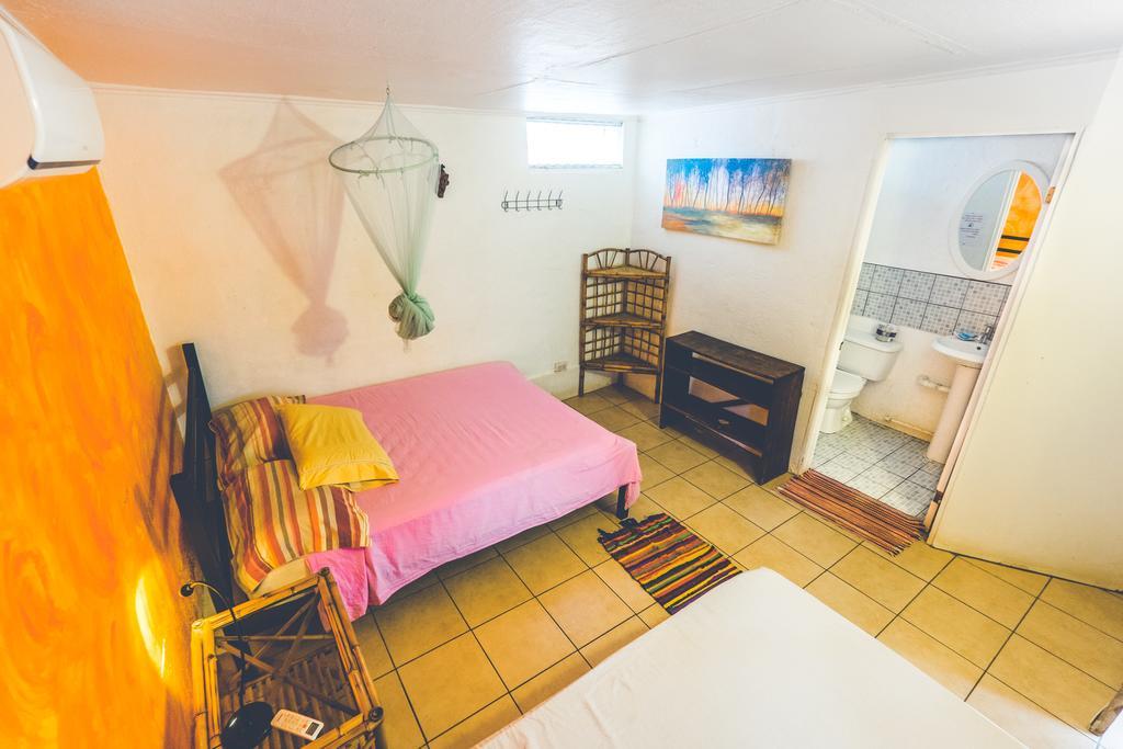 Pura Vida Hostel Тамариндо Экстерьер фото