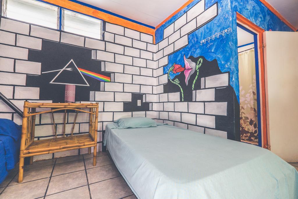 Pura Vida Hostel Тамариндо Экстерьер фото