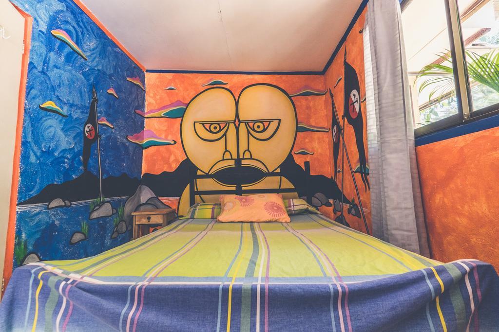 Pura Vida Hostel Тамариндо Экстерьер фото