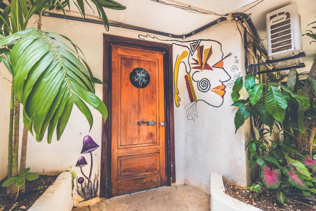 Pura Vida Hostel Тамариндо Экстерьер фото