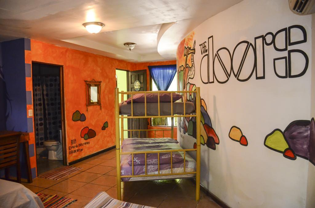 Pura Vida Hostel Тамариндо Экстерьер фото